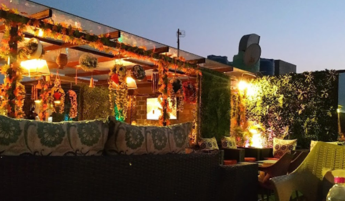 Bali's Rooftop Lounge